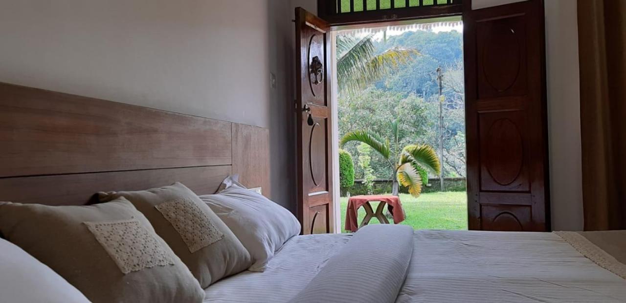 Cassells Jungle Resorts Thekkady Vandiperiyār Kültér fotó